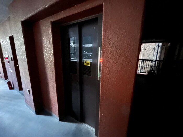 物件外観写真6　(建物設備)