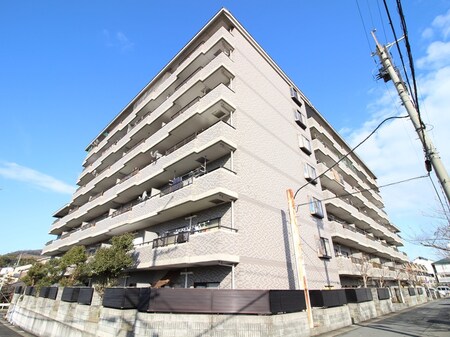 ラポ－ト勧修外観写真