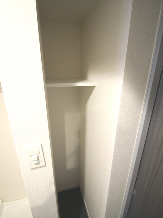 物件内観写真18　(収納)