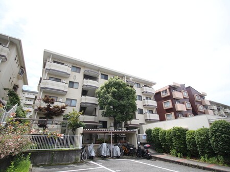フォルク北千里Ｏ棟外観写真