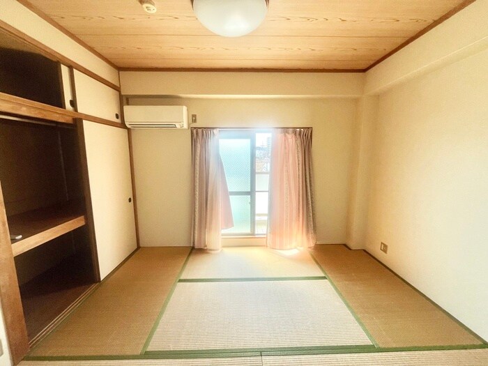 物件内観写真9　(居室)