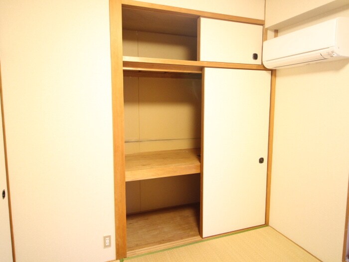 物件内観写真10　(収納)