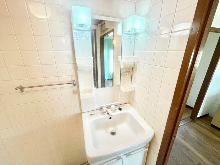 物件内観写真15　(洗面)