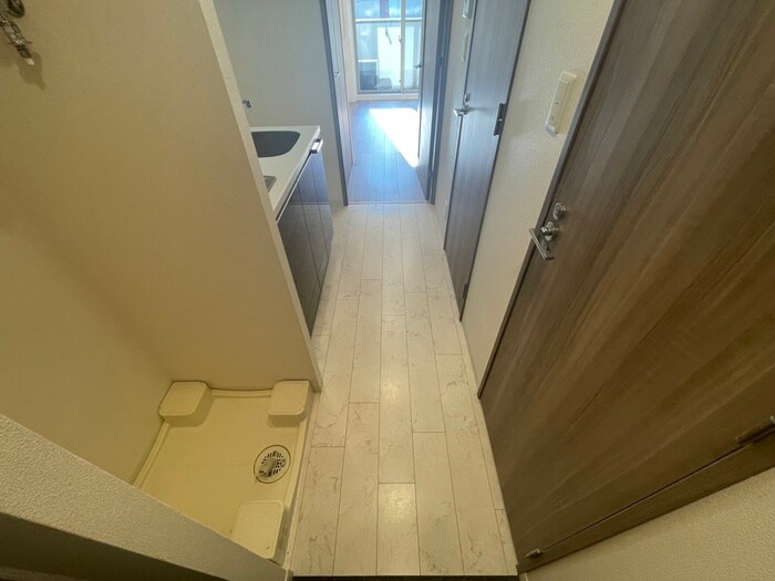 物件内観写真20　(廊下)
