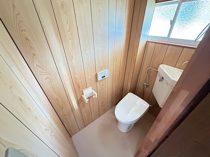 物件内観写真10　(トイレ)