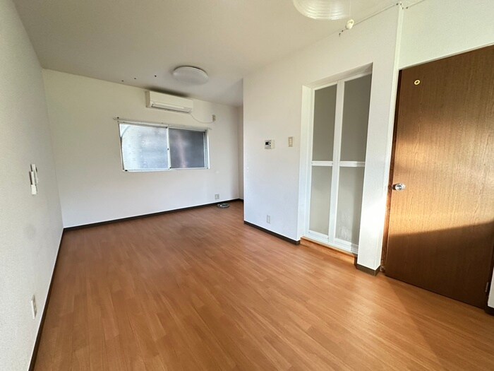 物件内観写真12　(居室)