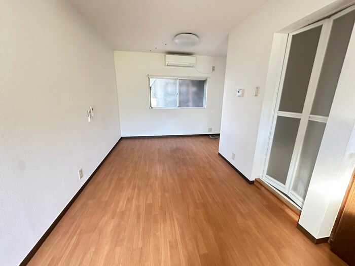 物件内観写真19　(居室)