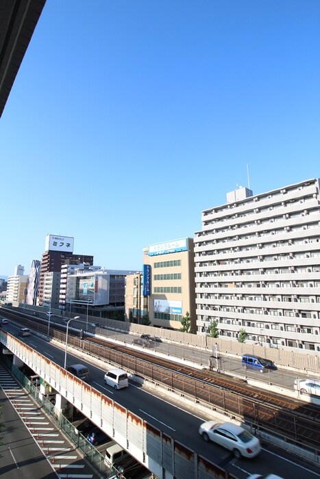 物件内観写真13　(室内からの展望)