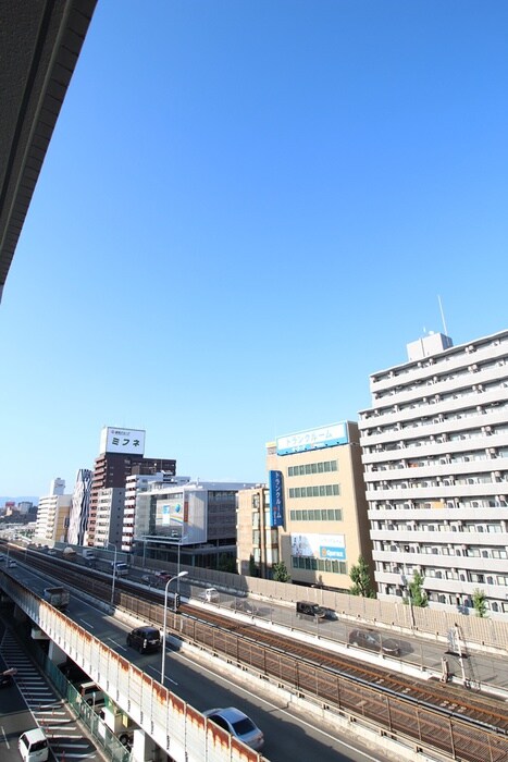 物件内観写真13　(室内からの展望)