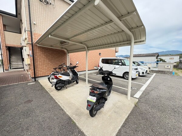 バイク置き場