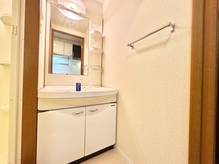 物件内観写真12　(洗面)