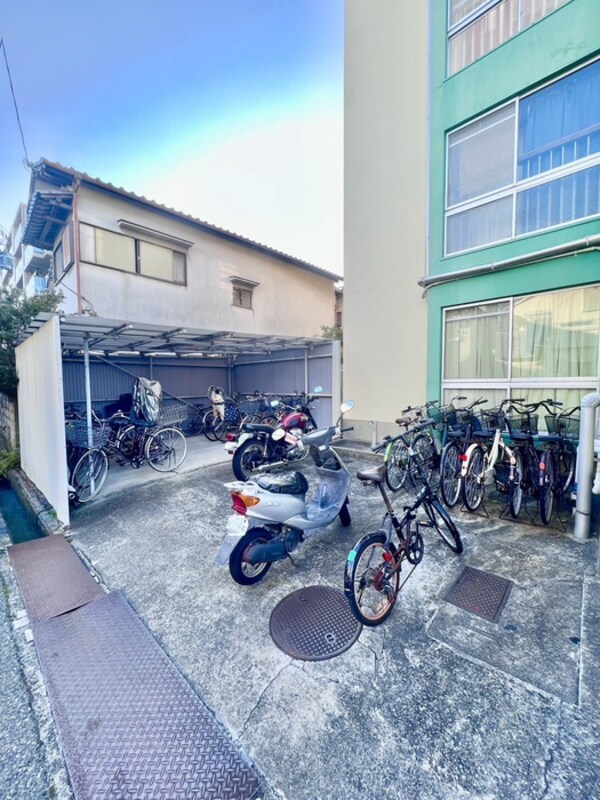 駐輪場