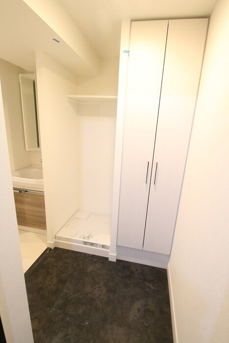 物件内観写真7　(玄関)