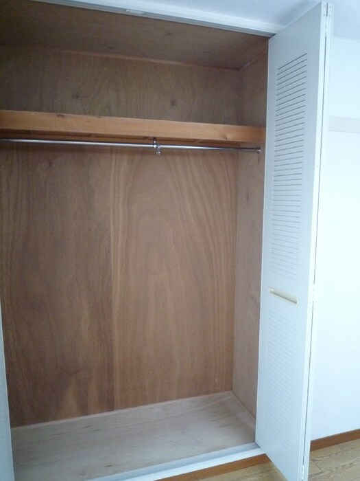 物件内観写真10　(収納)