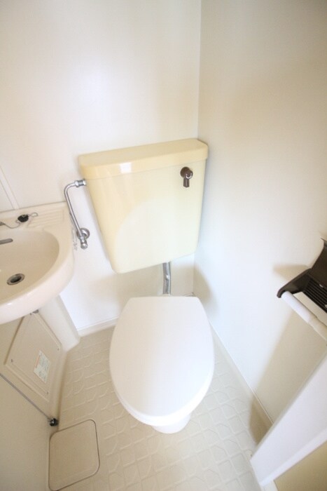物件内観写真12　(トイレ)