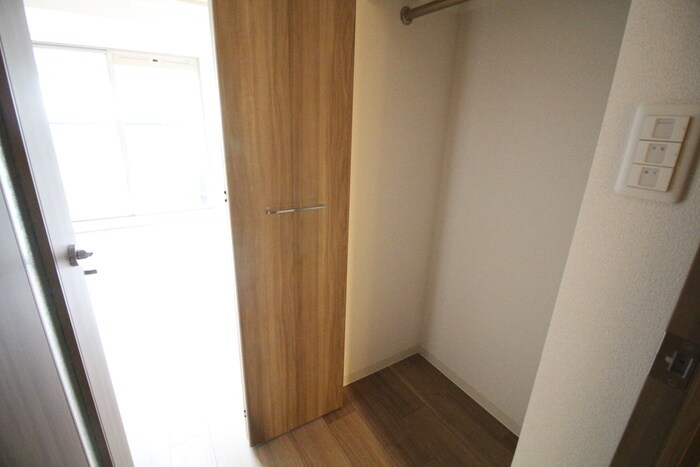 物件内観写真10　(収納)