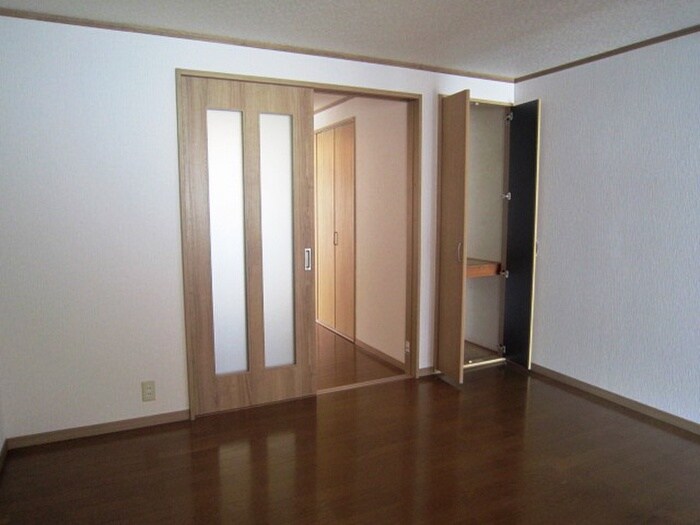 物件内観写真19　(居室)