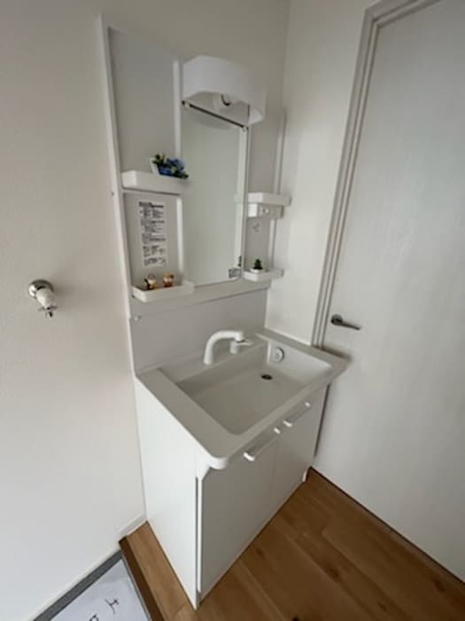 物件内観写真8　(洗面)