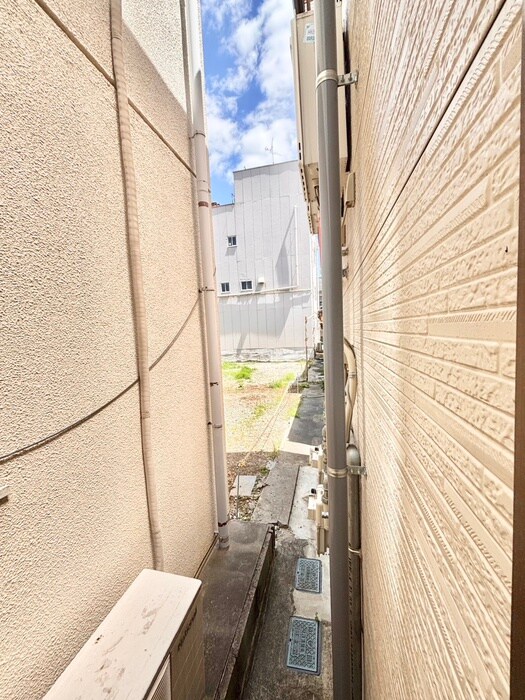 物件内観写真20　(室内からの展望)