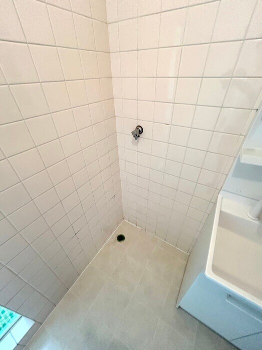 物件内観写真11　(洗濯機置場)