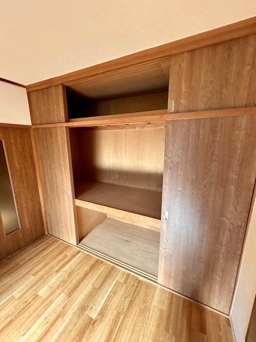 物件内観写真12　(収納)