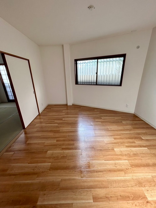 物件内観写真14　(居室)