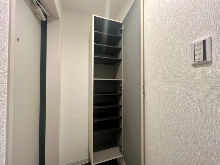 物件内観写真18　(靴箱)