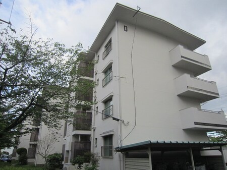 円明寺マンションＤ棟２０２外観写真