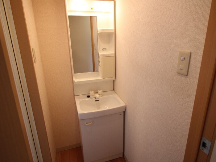 物件内観写真10　(洗面)