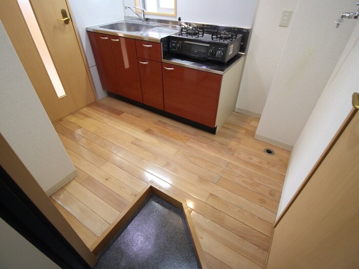 物件内観写真12　(玄関)