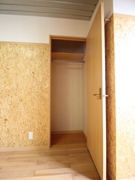 物件内観写真13　(収納)