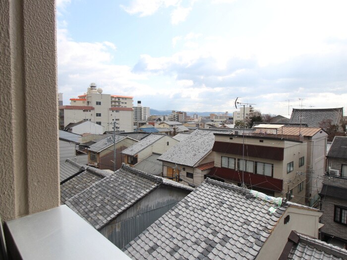 物件内観写真14　(室内からの展望)