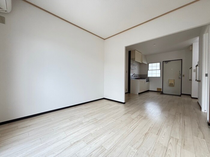 物件内観写真9　(居室)