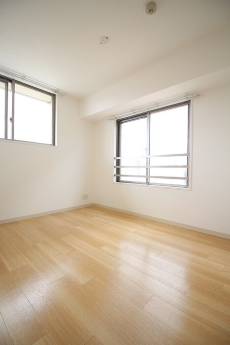 物件内観写真18　(居室)