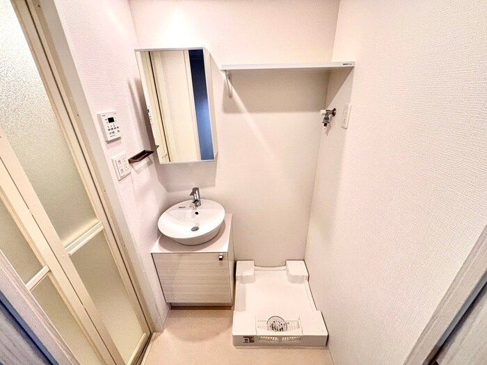 物件内観写真12　(洗面)