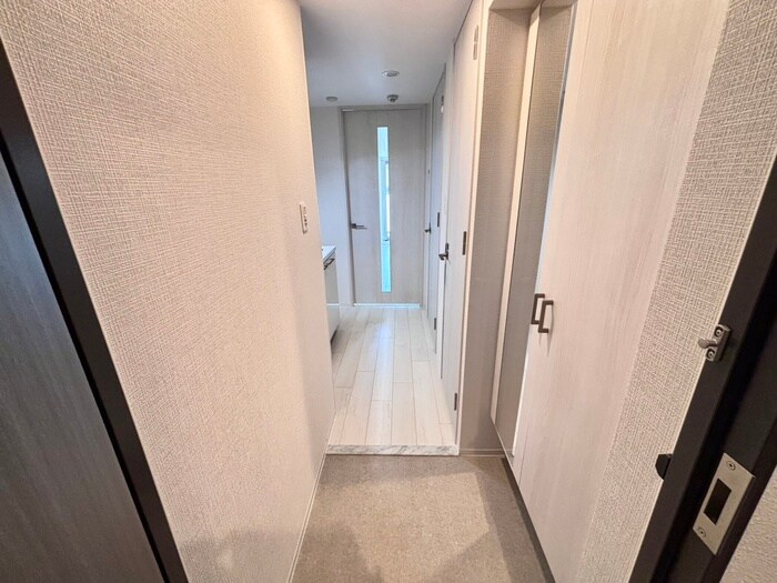 物件内観写真17　(玄関)