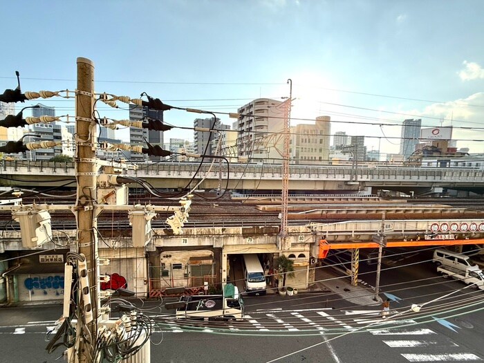 物件内観写真16　(室内からの展望)