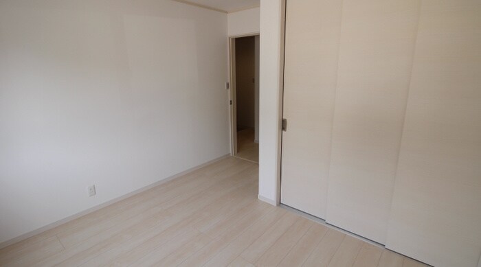 物件内観写真19　(居室)