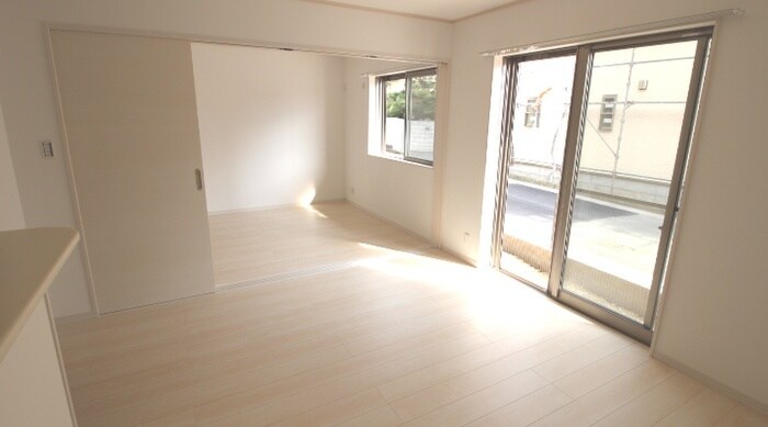 物件内観写真21　(居室)