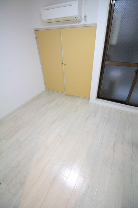 物件内観写真13　(居室)