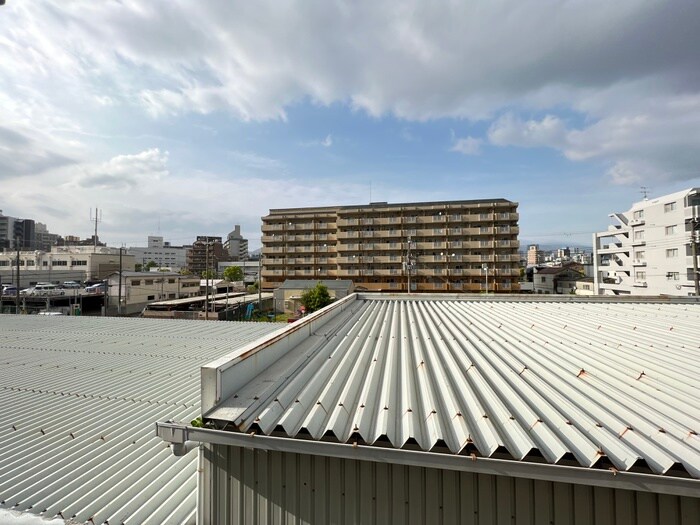 物件内観写真18　(室内からの展望)