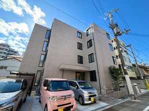 エレガンシア外観写真