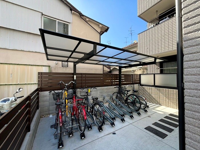 物件外観写真5　(駐輪場)