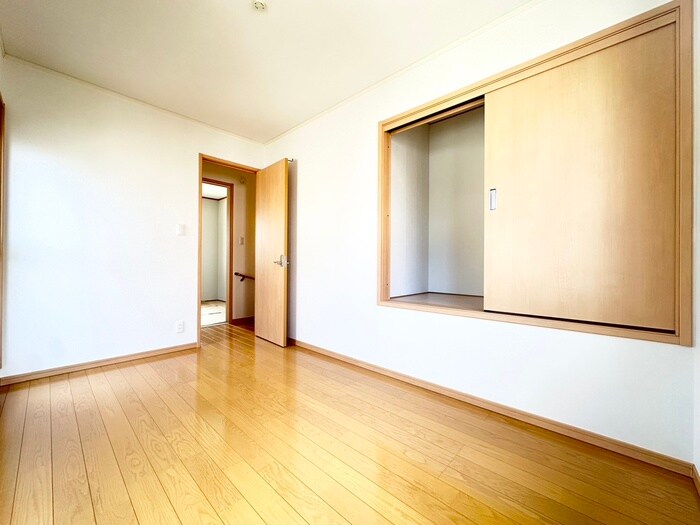 物件内観写真13　(収納)