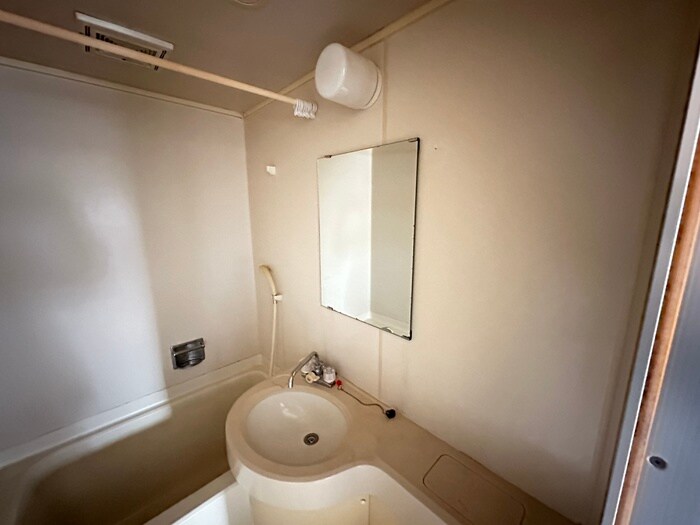 物件内観写真9　(洗面)