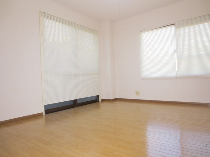 物件内観写真12　(居室)