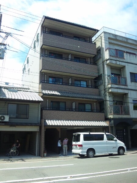サンロイヤル大宮外観写真