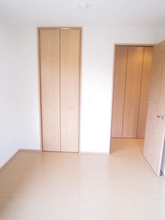 物件内観写真11　(居室)