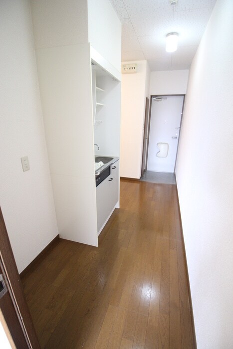 物件内観写真9　(廊下)