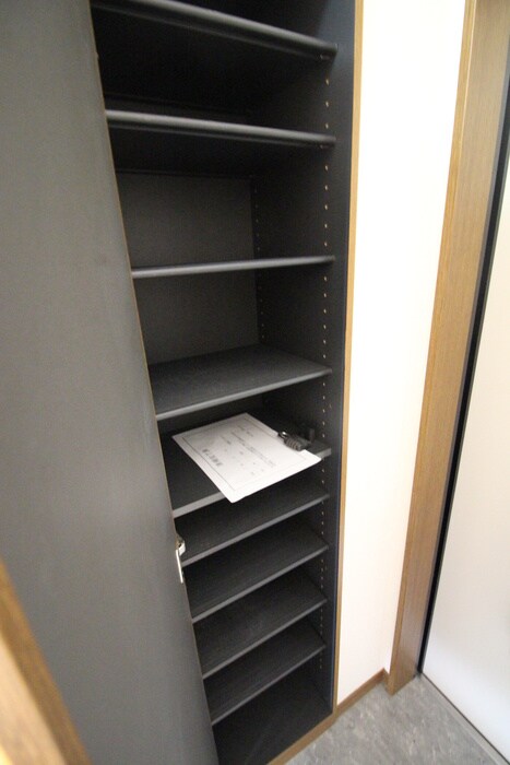 物件内観写真17　(靴箱)